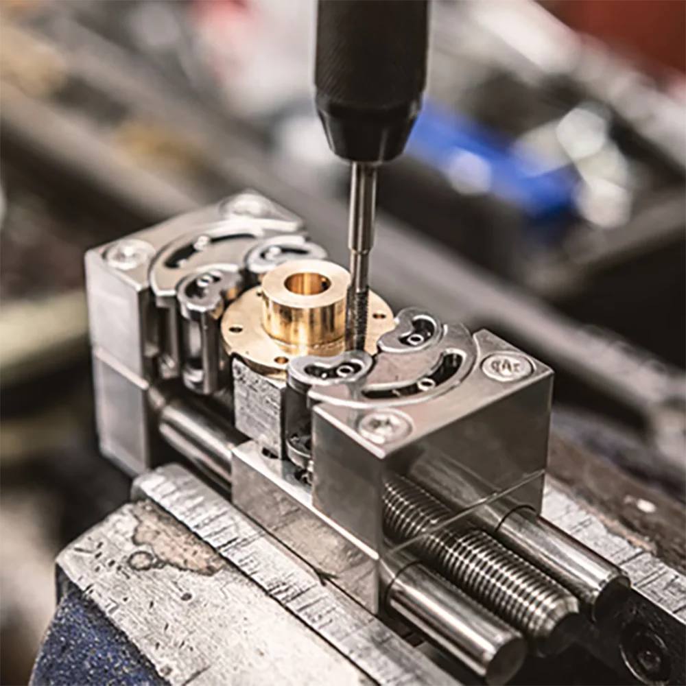 Fractal Stainless Steel Vise 38mm