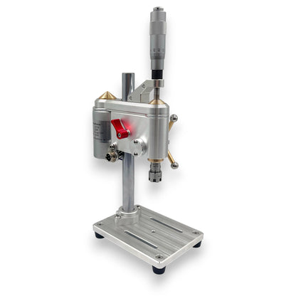 Mini perceuse à colonne Innocraftsman™ avec micromètre 